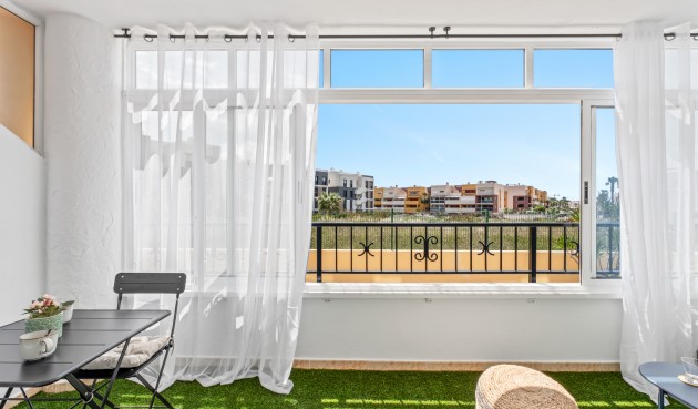 Resale - Apartment -
Playa Flamenca - Costa Blanca
