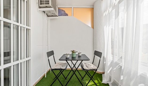 Resale - Apartment -
Playa Flamenca - Costa Blanca
