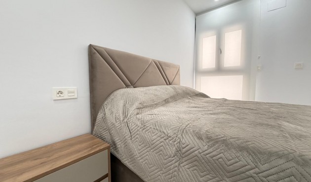 Resale - Apartment -
Torrevieja - Estacion De Autobuses