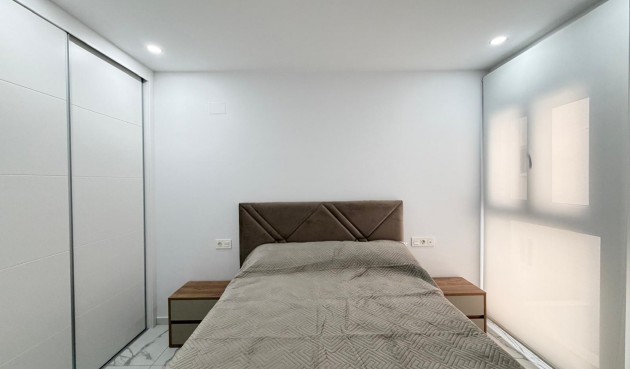 Resale - Apartment -
Torrevieja - Estacion De Autobuses