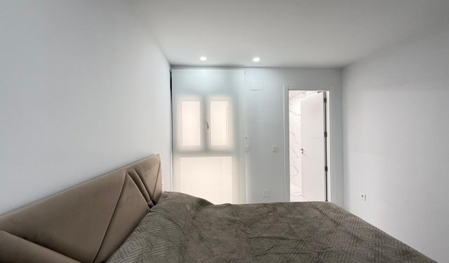 Resale - Apartment -
Torrevieja - Estacion De Autobuses