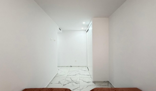 Resale - Apartment -
Torrevieja - Estacion De Autobuses