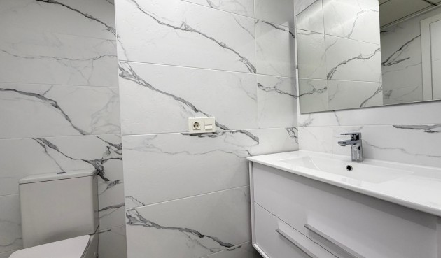 Resale - Apartment -
Torrevieja - Estacion De Autobuses