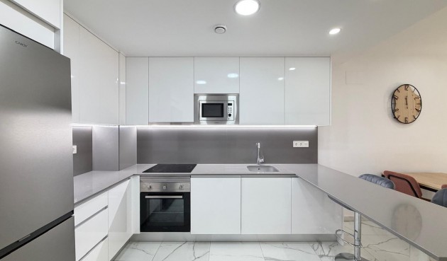 Resale - Apartment -
Torrevieja - Estacion De Autobuses