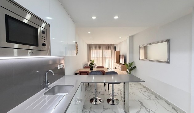 Resale - Apartment -
Torrevieja - Estacion De Autobuses