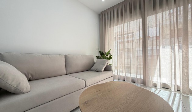 Resale - Apartment -
Torrevieja - Estacion De Autobuses