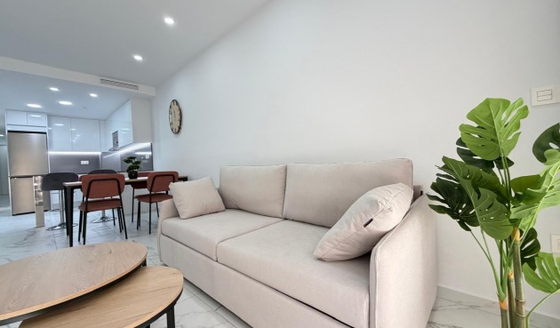 Resale - Apartment -
Torrevieja - Estacion De Autobuses