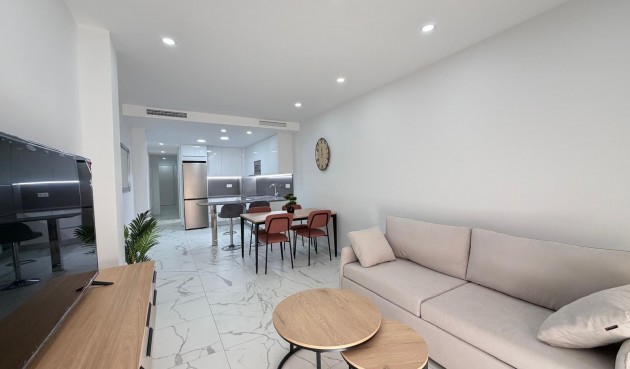 Resale - Apartment -
Torrevieja - Estacion De Autobuses