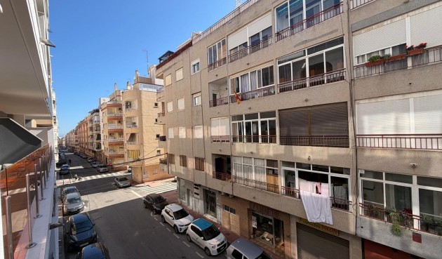 Resale - Apartment -
Torrevieja - Estacion De Autobuses