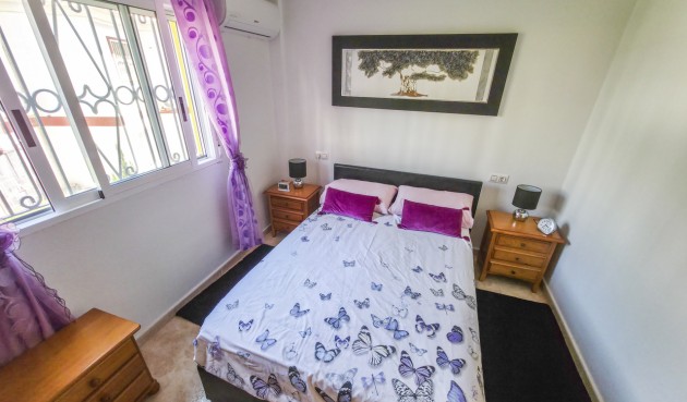 Resale - Apartment -
Villamartin - Costa Blanca