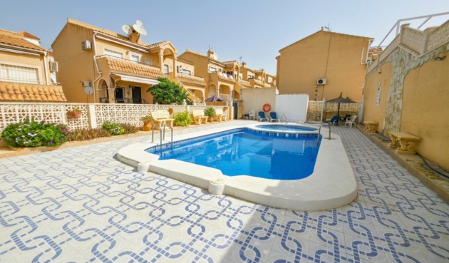 Resale - Apartment -
Villamartin - Costa Blanca