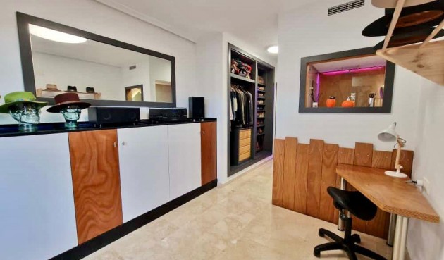 Resale - Apartment -
Denia - Costa Blanca