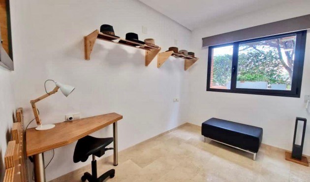Resale - Apartment -
Denia - Costa Blanca