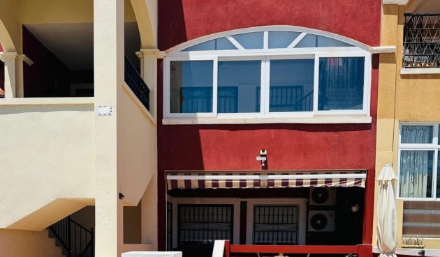 Resale - Bungalow -
Orihuela Costa - Costa Blanca