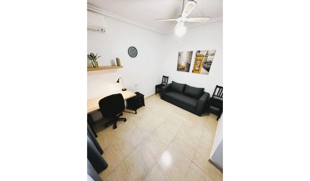 Resale - Bungalow -
Orihuela Costa - Costa Blanca
