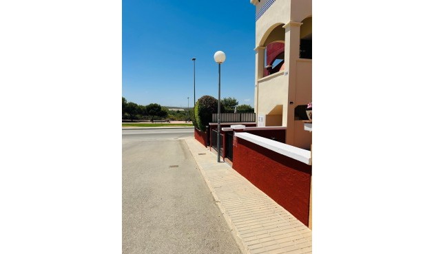 Resale - Bungalow -
Orihuela Costa - Costa Blanca