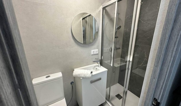 Resale - Apartment -
Torrevieja - Centro