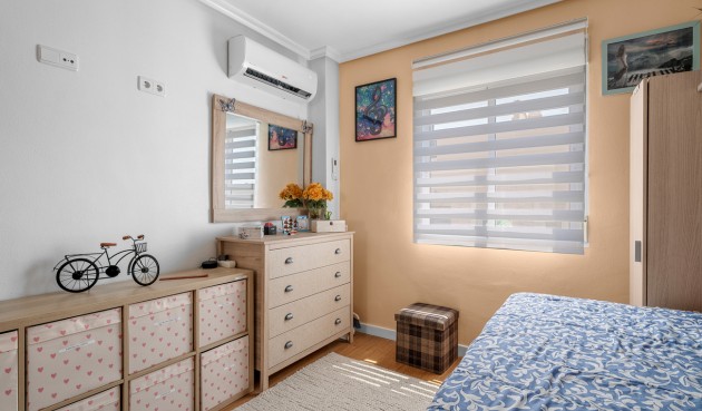 Resale - Semi Detached -
San Miguel de Salinas - Costa Blanca