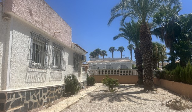 Resale - Villa -
Camposol - Inland