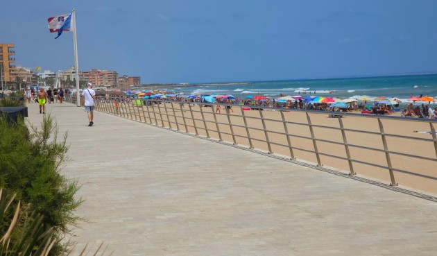 Resale - Bungalow -
Torrevieja - Los Europeos