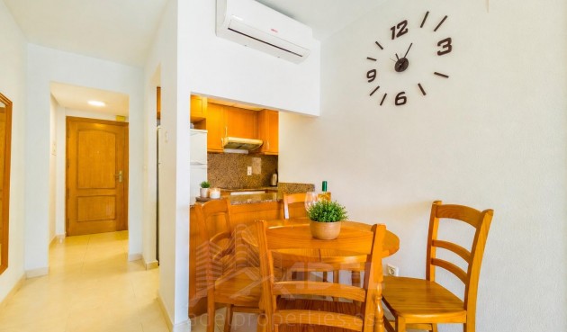 Resale - Apartment -
Torrevieja - Playa de los Locos