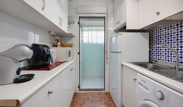 Resale - Villa -
Torrevieja - Torretas