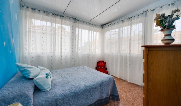 Resale - Villa -
Torrevieja - Torretas