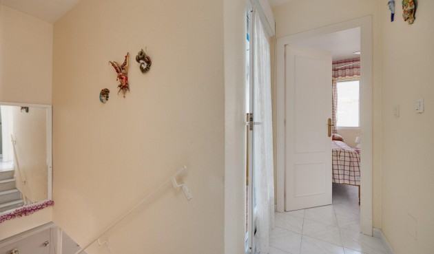Resale - Villa -
Torrevieja - Torretas