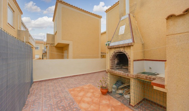 Resale - Villa -
Torrevieja - Torretas