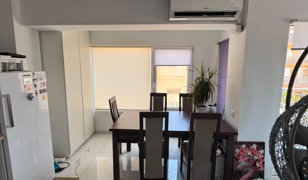 Resale - Apartment -
Torrevieja - Zona Los Frutales