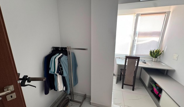 Resale - Apartment -
Torrevieja - Zona Los Frutales