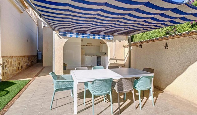 Resale - Villa -
Pinar de Campoverde - Inland