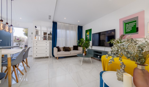 Resale - Town House -
Villamartin - Costa Blanca