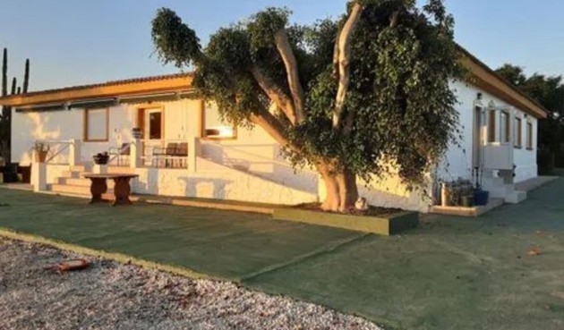 Återförsäljning - Villa -
San Miguel de Salinas - Inland