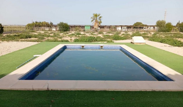 Återförsäljning - Villa -
San Miguel de Salinas - Inland