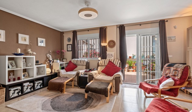 Resale - Town House -
San Miguel de Salinas - Inland