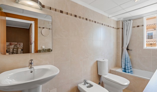Resale - Town House -
San Miguel de Salinas - Inland