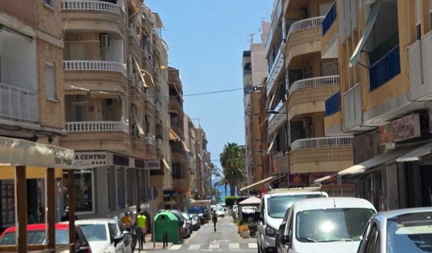 Reventa - Apartment -
Torrevieja - Habaneras