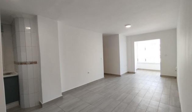 Resale - Apartment -
Torrevieja - Habaneras