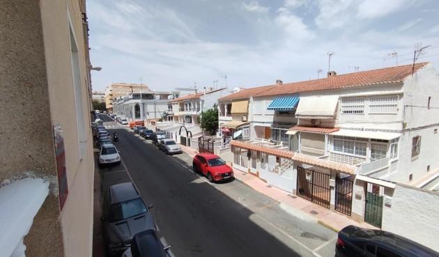 Resale - Apartment -
Torrevieja - Habaneras