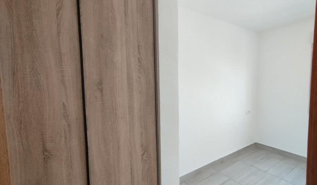 Resale - Apartment -
Torrevieja - Habaneras