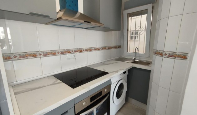 Resale - Apartment -
Torrevieja - Habaneras