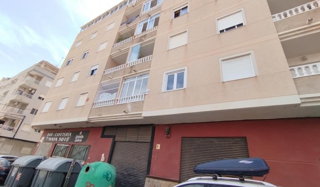 Resale - Apartment -
Torrevieja - Habaneras
