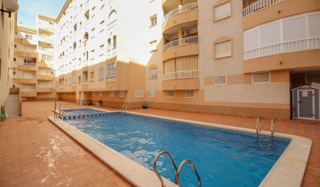 Resale - Apartment -
Torrevieja - Costa Blanca