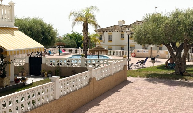 Återförsäljning - Bungalow -
San Miguel de Salinas - Inland