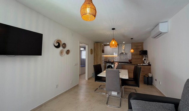 Resale - Bungalow -
Torrevieja - La Veleta