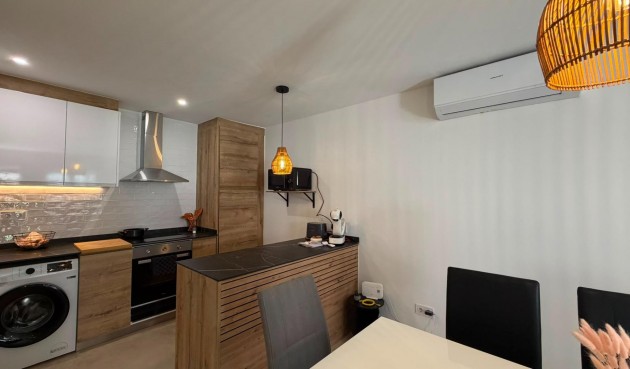 Resale - Bungalow -
Torrevieja - La Veleta
