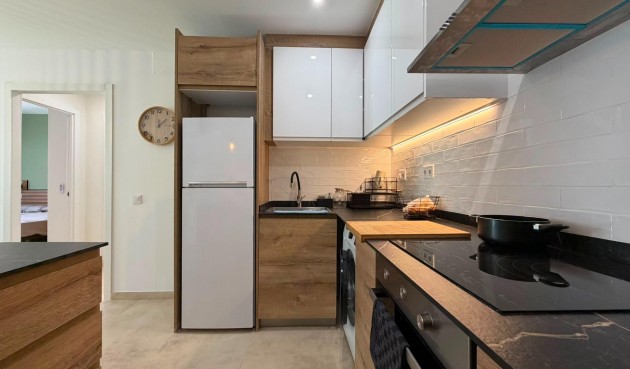 Resale - Bungalow -
Torrevieja - La Veleta