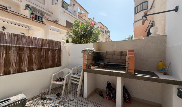 Resale - Bungalow -
Torrevieja - La Veleta