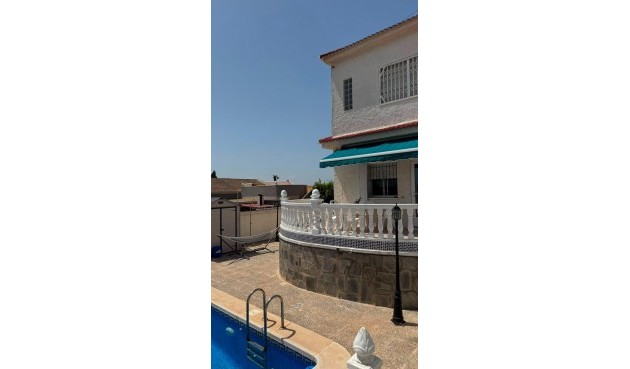 Återförsäljning - Semi Detached -
Torrevieja - La Siesta - El Salado - Torreta